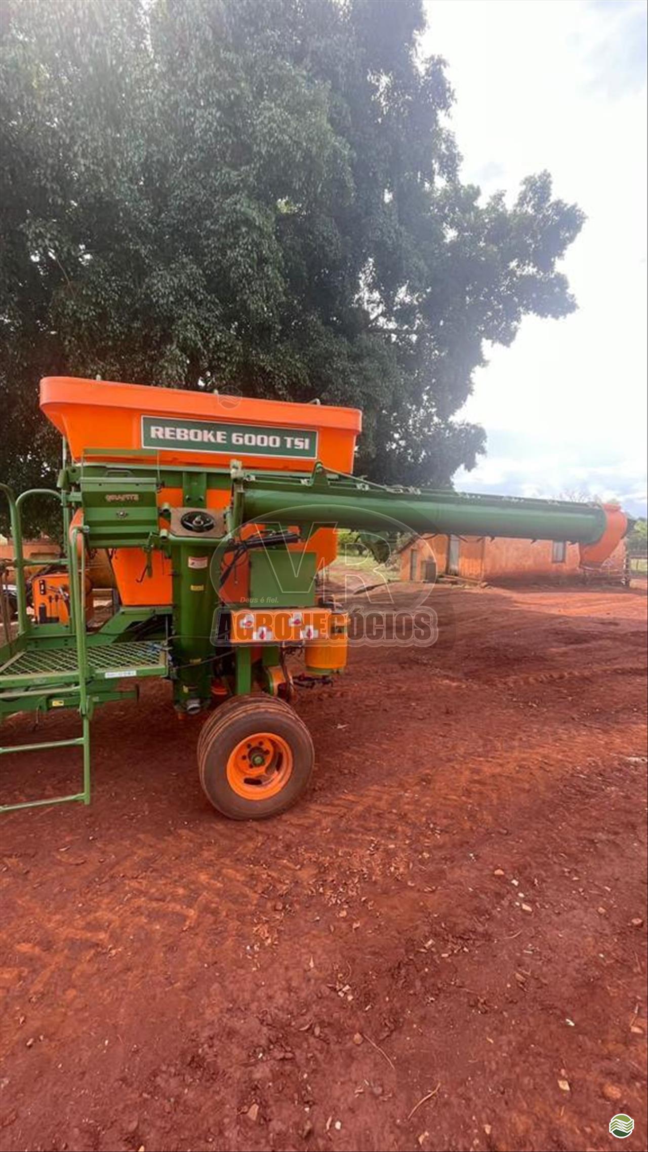 IMPLEMENTOS AGRICOLAS TRATADOR DE SEMENTES CARRETA TRATADORA DE SEMENTE VR Agronegócios ARAXA MINAS GERAIS MG